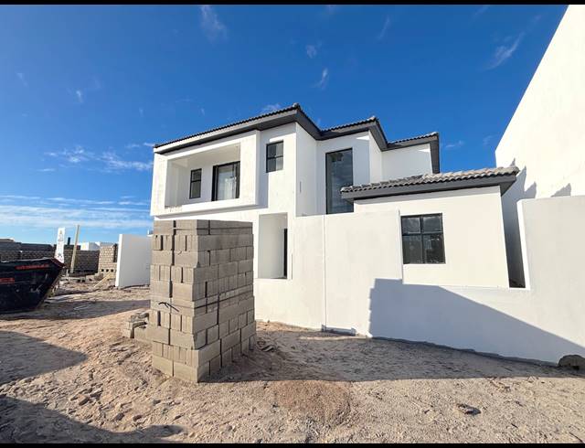 4 BEDROOM HOUSE FOR SALE IN SANDOWN